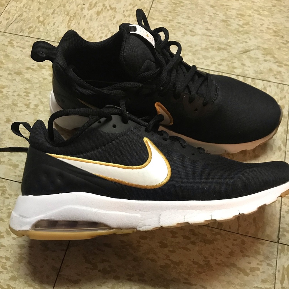 Black Nike Sneakers